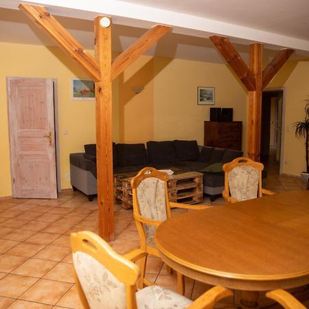Landurlaub Auf Dem Mellenhof Apartment Funkenhagen ภายนอก รูปภาพ